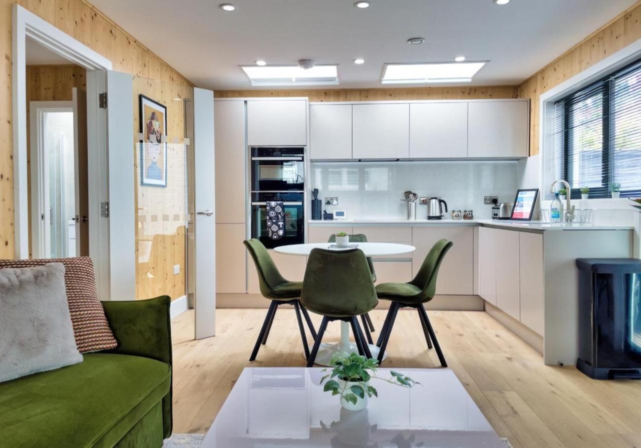 Mews 2 With Free Parking - By My Getaways Сasa de vacaciones
