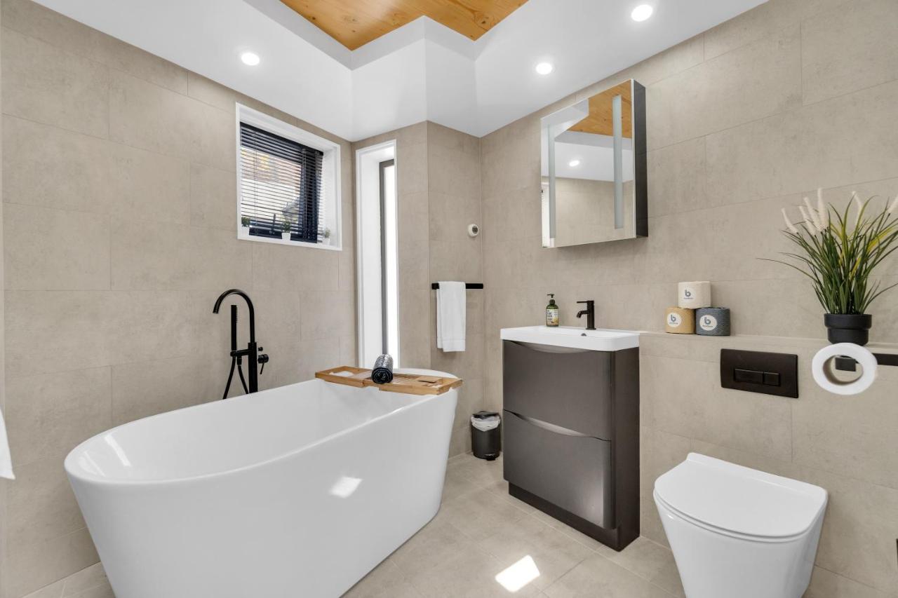 Mews 2 With Free Parking - By My Getaways